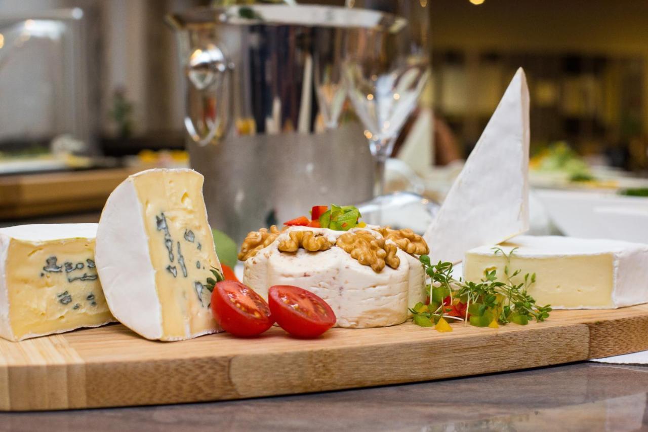 Hotel Residenz Hoessinger Karlstetten Екстериор снимка