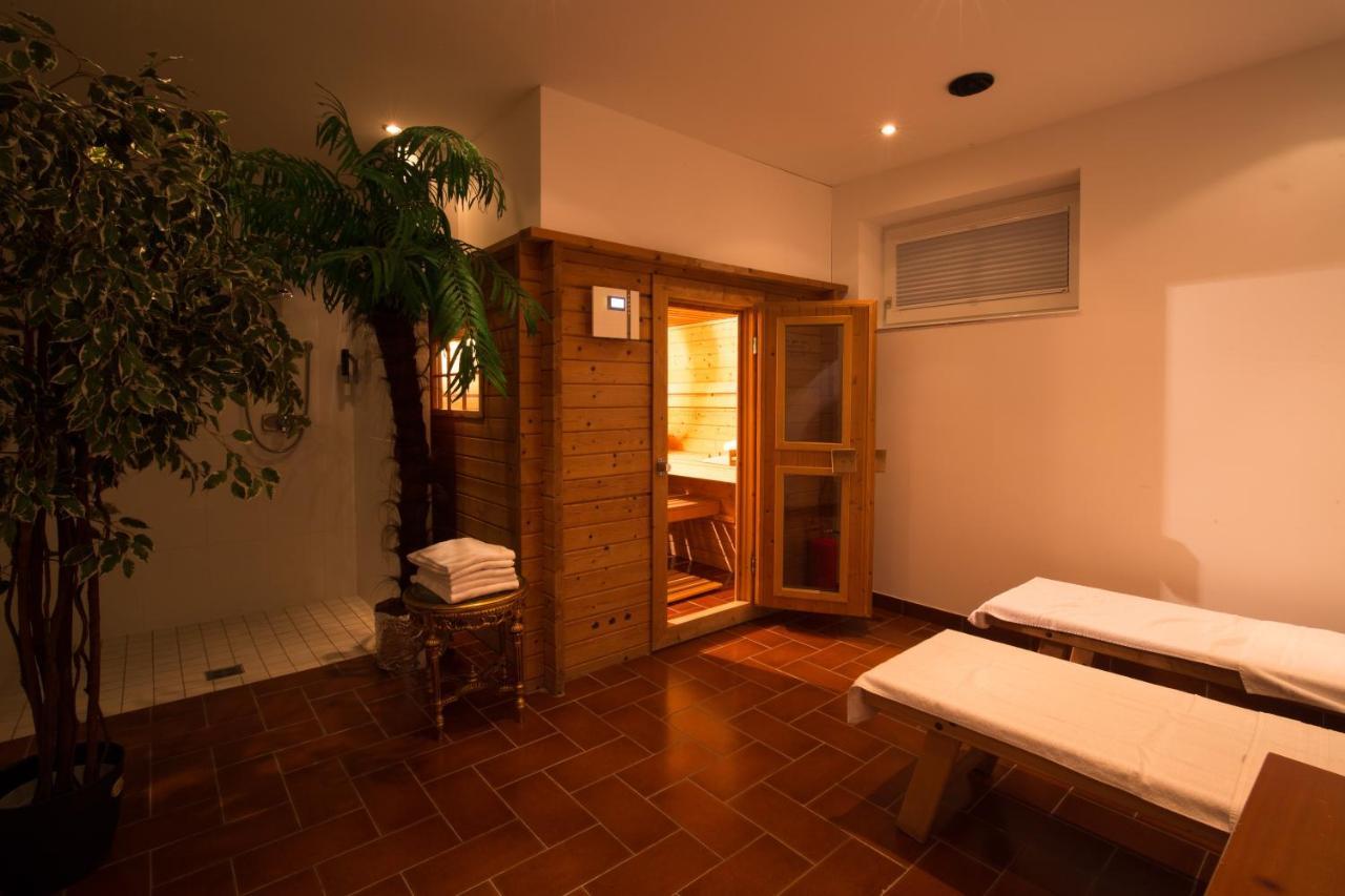 Hotel Residenz Hoessinger Karlstetten Екстериор снимка