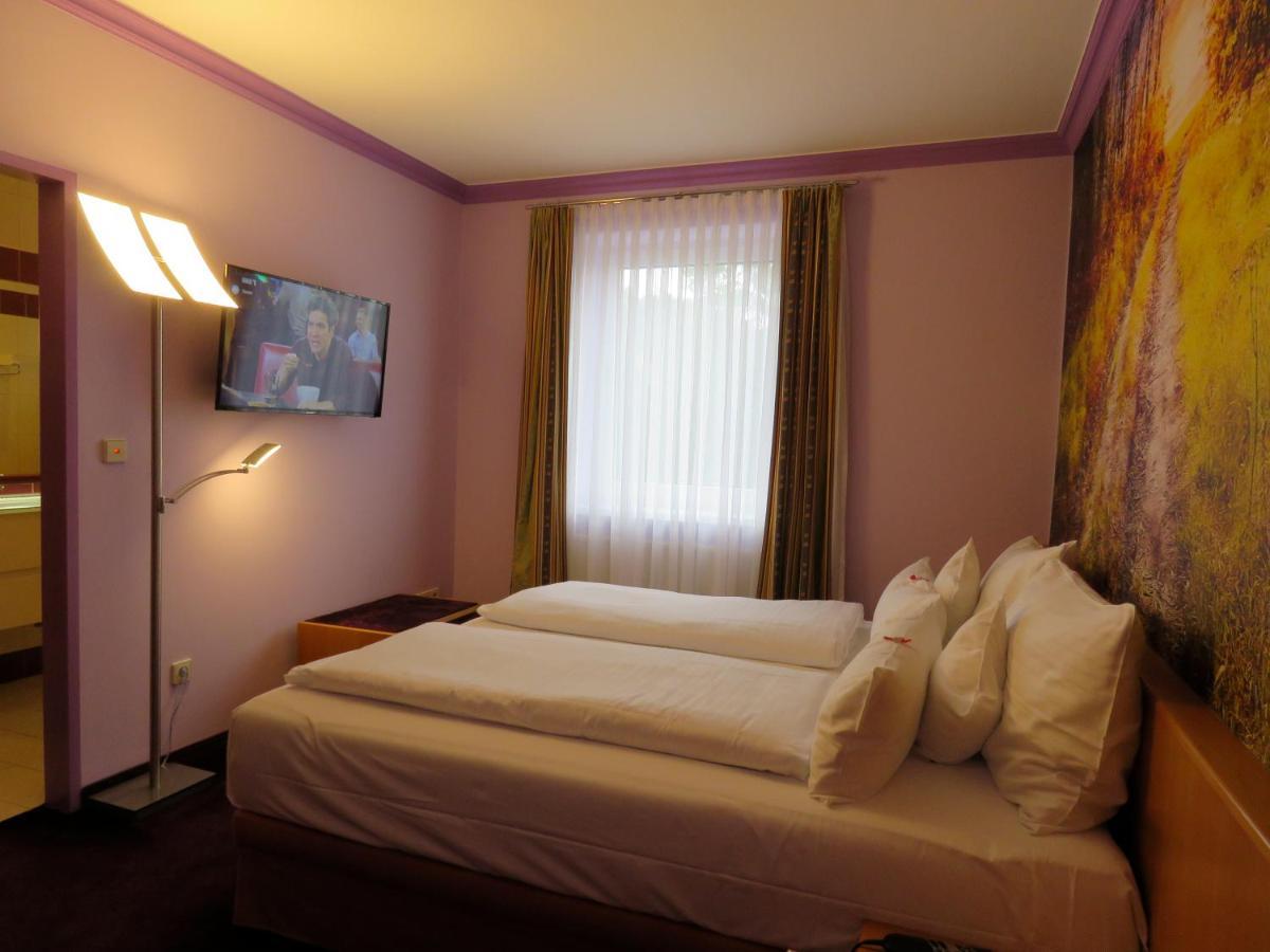 Hotel Residenz Hoessinger Karlstetten Екстериор снимка
